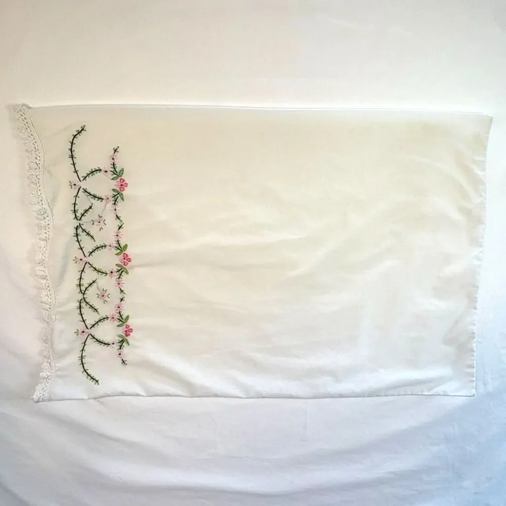 Cottagecore Hand Embroidered White Pillowcase Floral Wavy Lace Trim Vintage EUC